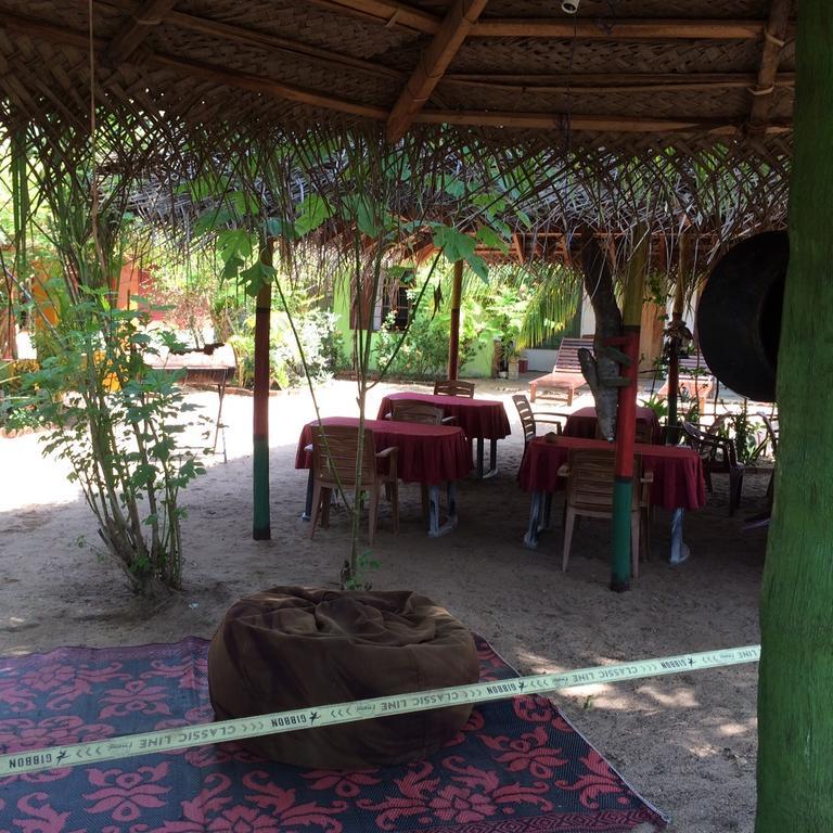 Surf & Yoga Arugam Bay Otel Dış mekan fotoğraf